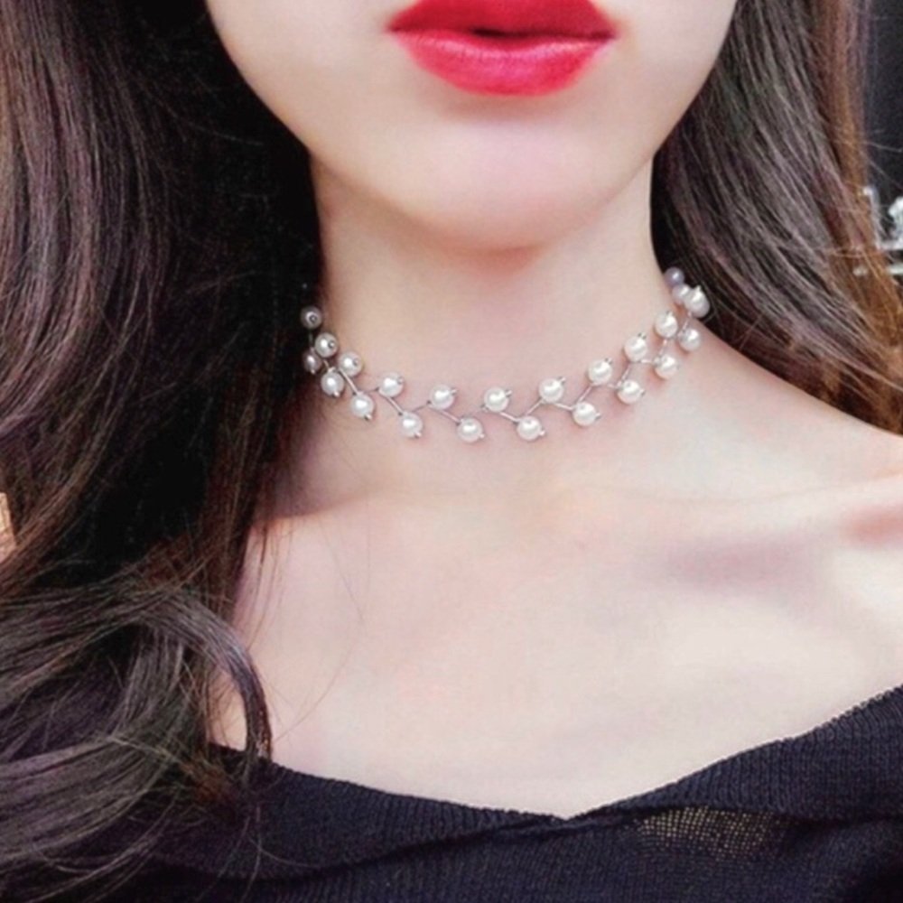 Faux Pearl Choker - Picture 6 of 6